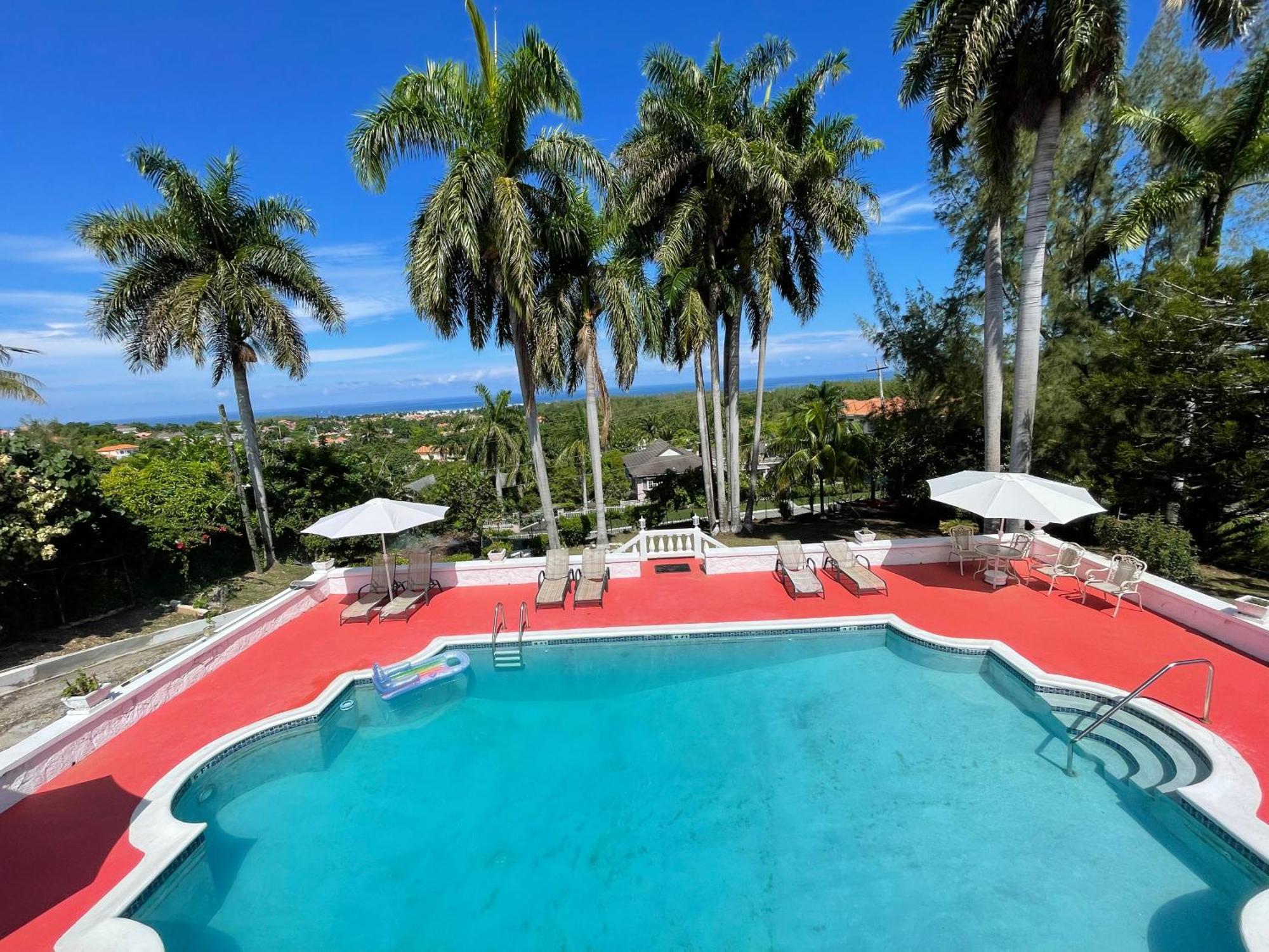 Peaceful Palms Montego Bay Hotel Exterior photo